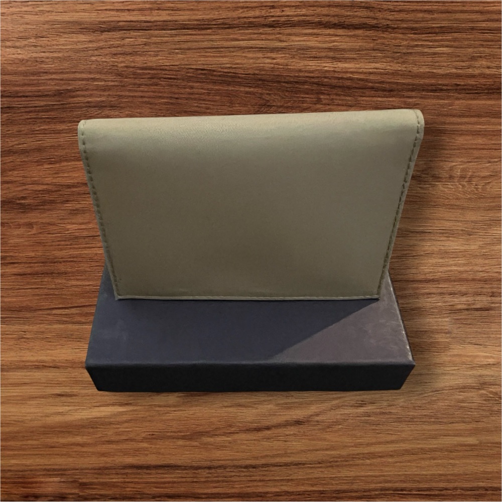 Prada Cream Women's Card Holder w/COA - Picture 3 of 6